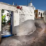 Clive And Bifi\'S House